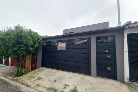 Casa para alugar com 125m², 3 quartos e 2 vagas Casa para alugar com 125m², 3 quartos e 2 vagasFachada