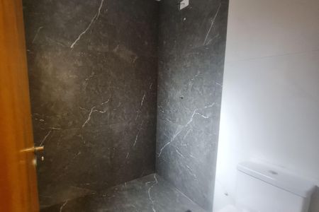 Casa para alugar com 125m², 3 quartos e 2 vagas Casa para alugar com 125m², 3 quartos e 2 vagasBanheiro social dos quartos