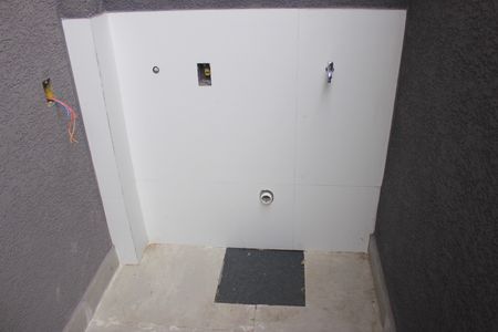 Casa para alugar com 125m², 3 quartos e 2 vagasLavanderia e corrredor