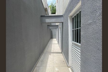 Quintal de kitnet/studio para alugar com 1 quarto, 13m² em Vila Tiradentes, São Paulo