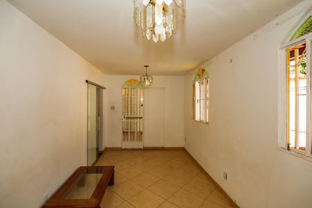 Casa à venda com 3 quartos, 120m² em Serrano, Belo Horizonte