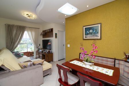 Sala de apartamento à venda com 2 quartos, 65m² em Cocaia, Guarulhos