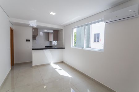 Sala de apartamento para alugar com 2 quartos, 40m² em Anchieta, Belo Horizonte