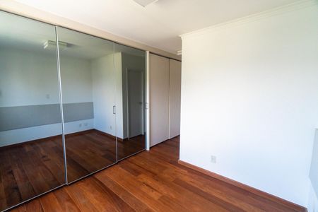 Apartamento à venda com 154m², 3 quartos e 2 vagas Apartamento à venda com 154m², 3 quartos e 2 vagasSuite 1