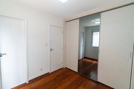 Apartamento à venda com 154m², 3 quartos e 2 vagas Apartamento à venda com 154m², 3 quartos e 2 vagasSuite 2