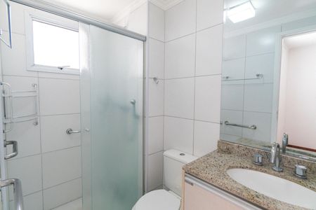 Apartamento à venda com 154m², 3 quartos e 2 vagas Apartamento à venda com 154m², 3 quartos e 2 vagasBanheiro da Suíte 2