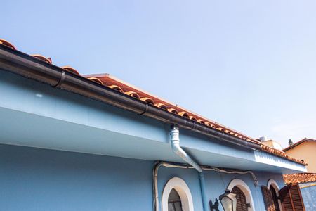 Casa à venda com 300m², 4 quartos e 5 vagas Casa à venda com 300m², 4 quartos e 5 vagasEnergia Solar