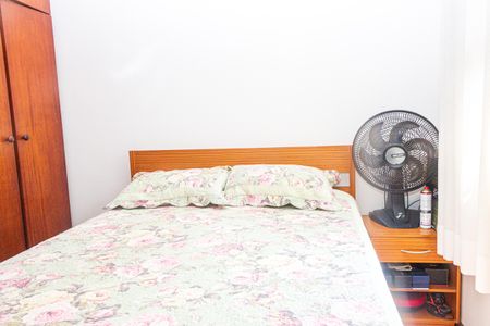 Casa à venda com 300m², 4 quartos e 5 vagas Casa à venda com 300m², 4 quartos e 5 vagasQuarto 1