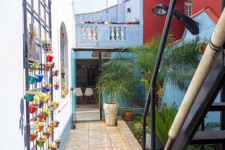 Casa à venda com 300m², 4 quartos e 5 vagas Casa à venda com 300m², 4 quartos e 5 vagasJardim