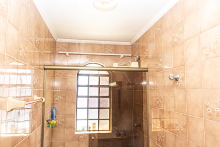 Casa à venda com 300m², 4 quartos e 5 vagas Casa à venda com 300m², 4 quartos e 5 vagasBanheiro