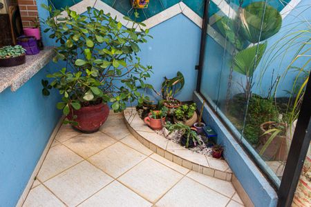 Casa à venda com 300m², 4 quartos e 5 vagas Casa à venda com 300m², 4 quartos e 5 vagasJardim