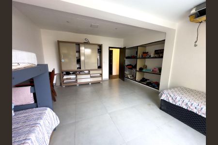 Quarto de casa para alugar com 5 quartos, 891m² em Alto de Pinheiros, São Paulo