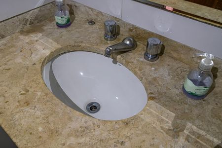 Apartamento à venda com 170m², 4 quartos e 2 vagas Apartamento à venda com 170m², 4 quartos e 2 vagasBanheiro Social