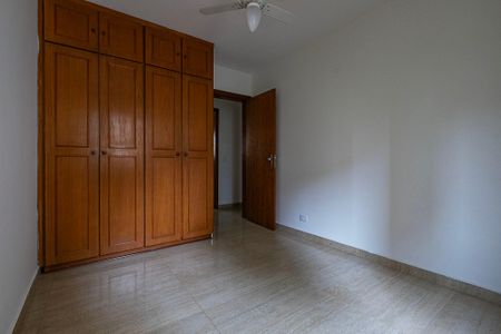 Apartamento à venda com 170m², 4 quartos e 2 vagas Apartamento à venda com 170m², 4 quartos e 2 vagasQuarto 3
