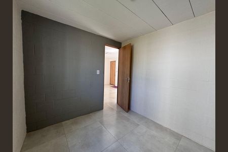 Quarto 1 de apartamento para alugar com 2 quartos, 43m² em Rio dos Sinos, São Leopoldo