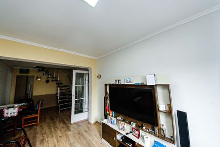 Sala de casa para alugar com 2 quartos, 190m² em Jardim Panorama (zona Leste), São Paulo