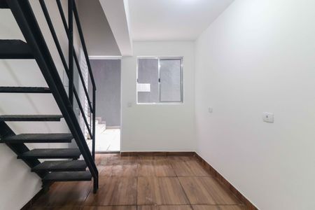 Sala/Cozinha de apartamento para alugar com 1 quarto, 25m² em Vila Tiradentes, São Paulo