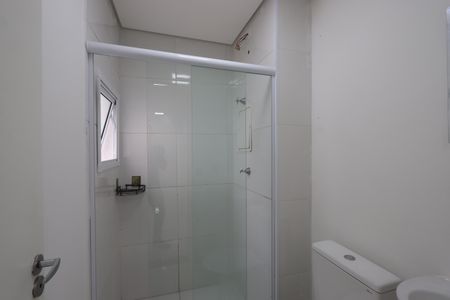 Banheiro de kitnet/studio para alugar com 1 quarto, 38m² em Vila Bela, São Paulo