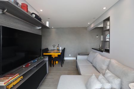 Sala de apartamento à venda com 2 quartos, 60m² em Vila Valparaíso, Santo André