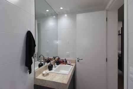 Apartamento à venda com 60m², 2 quartos e 2 vagasBanheiro Social