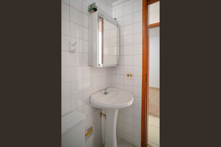 Apartamento à venda com 52m², 2 quartos e 1 vaga Apartamento à venda com 52m², 2 quartos e 1 vagaBanheiro