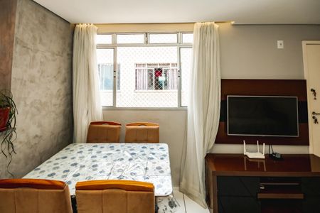 Apartamento à venda com 2 quartos, 43m² em São João Batista, Belo Horizonte