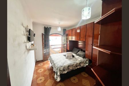 Quarto 1 de casa para alugar com 2 quartos, 180m² em Vila Celeste, São Paulo