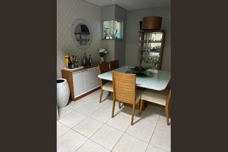 Casa à venda com 3 quartos, 200m² em Vila Leopoldina, Santo André