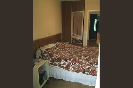 Casa à venda com 3 quartos, 115m² em Vila Linda, Santo André