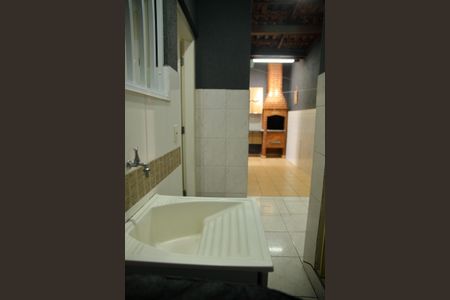 Casa à venda com 122m², 2 quartos e 2 vagasÁrea de Serviço