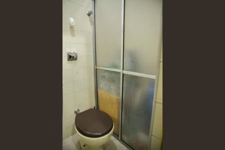 Casa à venda com 122m², 2 quartos e 2 vagasBanheiro de serviço