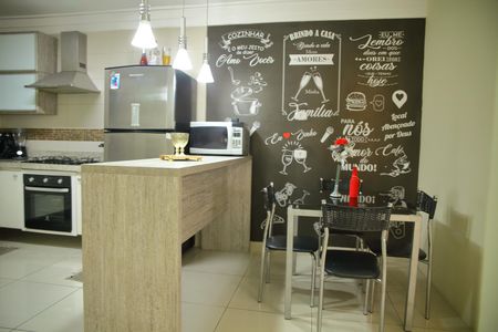 Casa à venda com 122m², 2 quartos e 2 vagasCozinha /Sala Jantar 