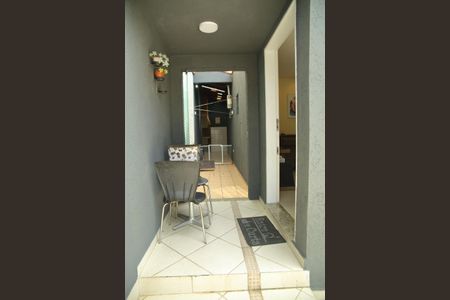 Casa à venda com 122m², 2 quartos e 2 vagasQuintal Lateral 