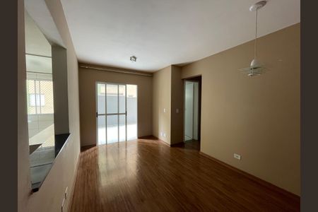 Sala de apartamento para alugar com 2 quartos, 75m² em Parque Rincao, Cotia