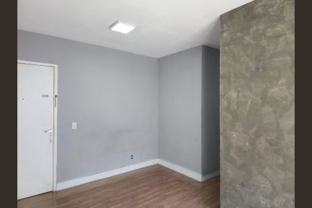 Sala de apartamento para alugar com 2 quartos, 54m² em Jardim Flor da Montanha, Guarulhos