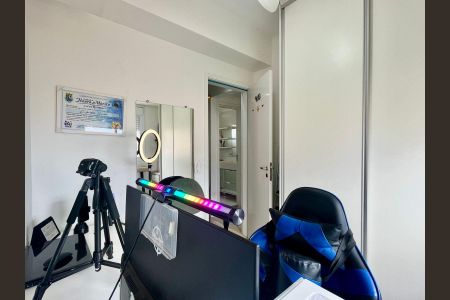 Apartamento à venda com 76m², 3 quartos e 2 vagasQuarto 2