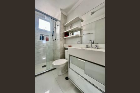 Apartamento à venda com 76m², 3 quartos e 2 vagasBanheiro