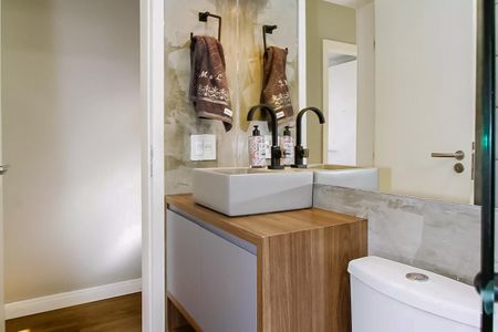 Apartamento à venda com 152m², 3 quartos e 3 vagas Apartamento à venda com 152m², 3 quartos e 3 vagasBanheiro