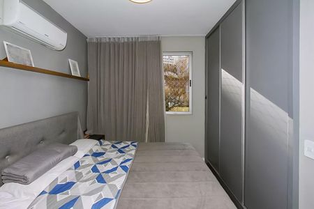 Apartamento à venda com 152m², 3 quartos e 3 vagas Apartamento à venda com 152m², 3 quartos e 3 vagasQuarto 3 - Suíte