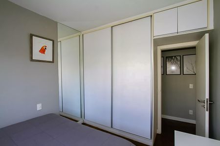 Apartamento à venda com 152m², 3 quartos e 3 vagas Apartamento à venda com 152m², 3 quartos e 3 vagasQuarto 1