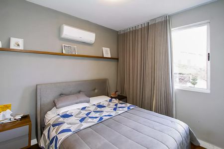 Apartamento à venda com 152m², 3 quartos e 3 vagas Apartamento à venda com 152m², 3 quartos e 3 vagasQuarto 3 - Suíte