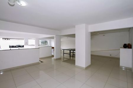 Apartamento à venda com 152m², 3 quartos e 3 vagas Apartamento à venda com 152m², 3 quartos e 3 vagasÁrea comum - Salão de festas