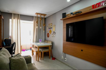 Sala de apartamento à venda com 2 quartos, 64761m² em Vila Caraguata, São Paulo