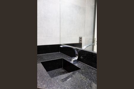 Apartamento à venda com 58m², 2 quartos e 1 vagaBanheiro da Suíte 2