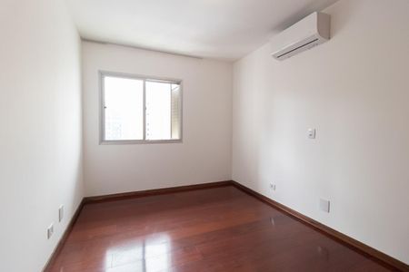 Apartamento para alugar com 159m², 3 quartos e 2 vagasQuarto 1