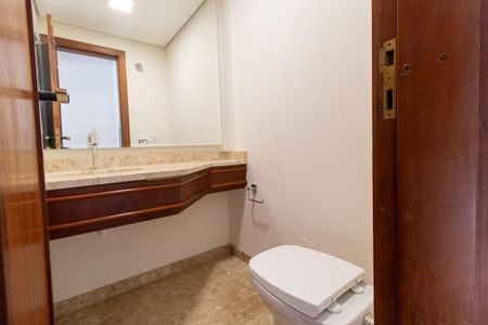Apartamento para alugar com 159m², 3 quartos e 2 vagasLavabo