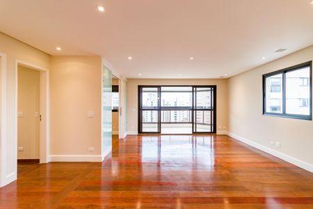 Apartamento para alugar com 4 quartos, 254m² em Vila Andrade, São Paulo