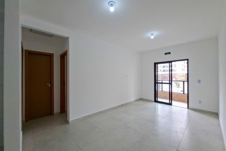 Sala de casa de condomínio para alugar com 2 quartos, 71m² em Aviação, Praia Grande