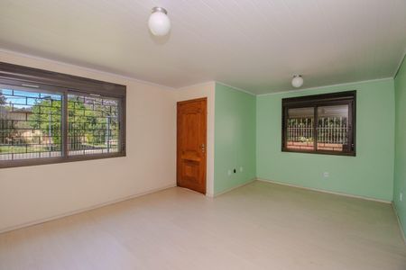 Sala de casa à venda com 3 quartos, 169m² em Parque Santa Fé, Porto Alegre