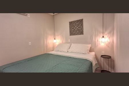 Suíte de apartamento para alugar com 1 quarto, 40m² em Morro das Pedras, Florianópolis